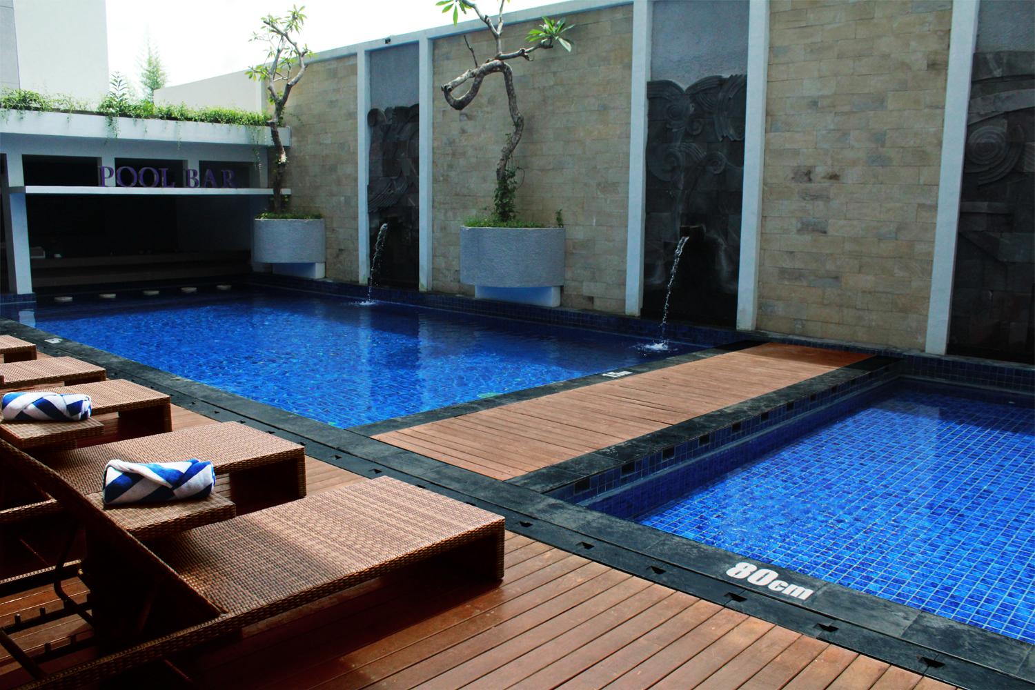 Crystal Lotus Hotel Yogyakarta Melati Exterior photo
