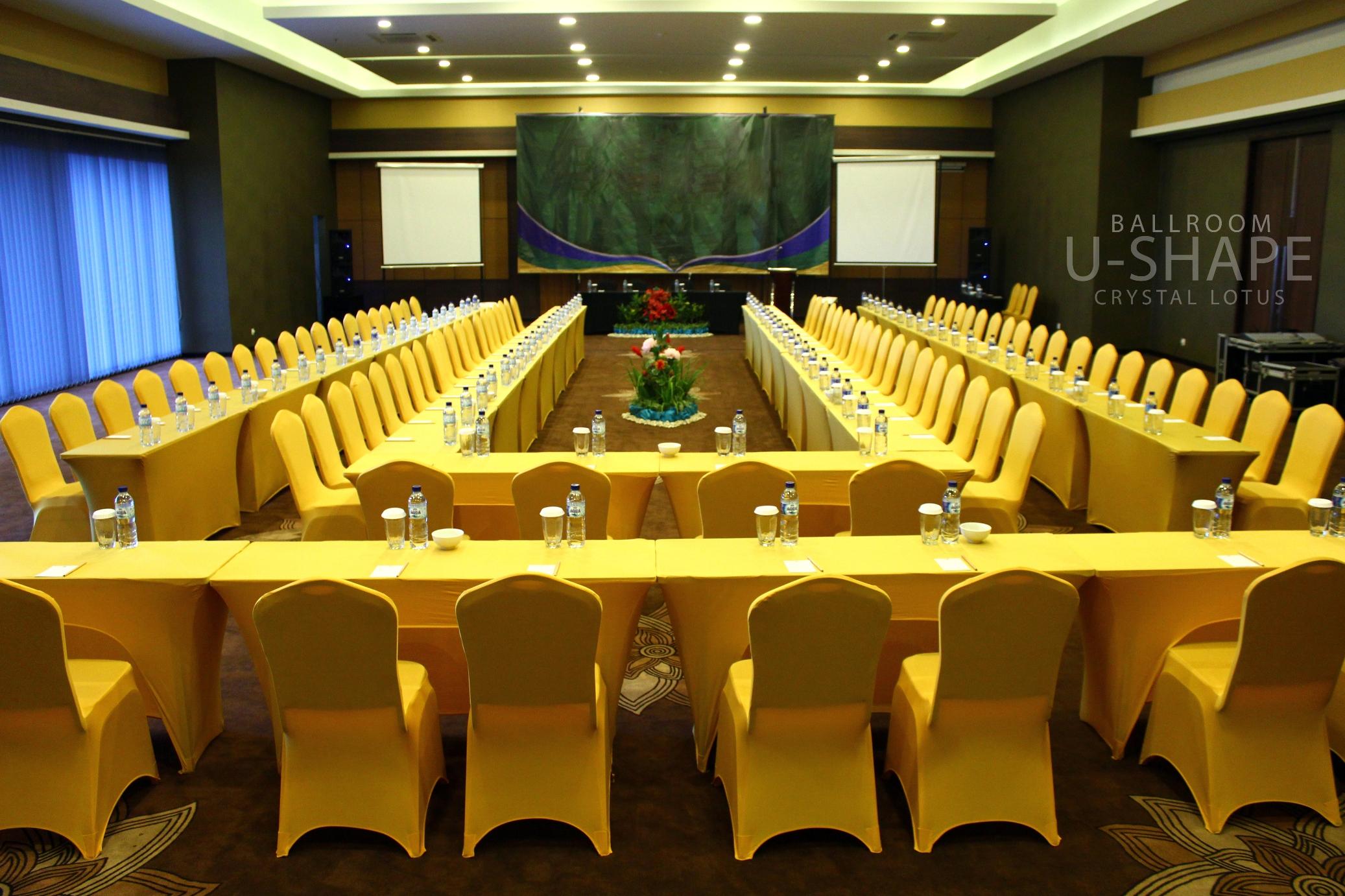 Crystal Lotus Hotel Yogyakarta Melati Exterior photo