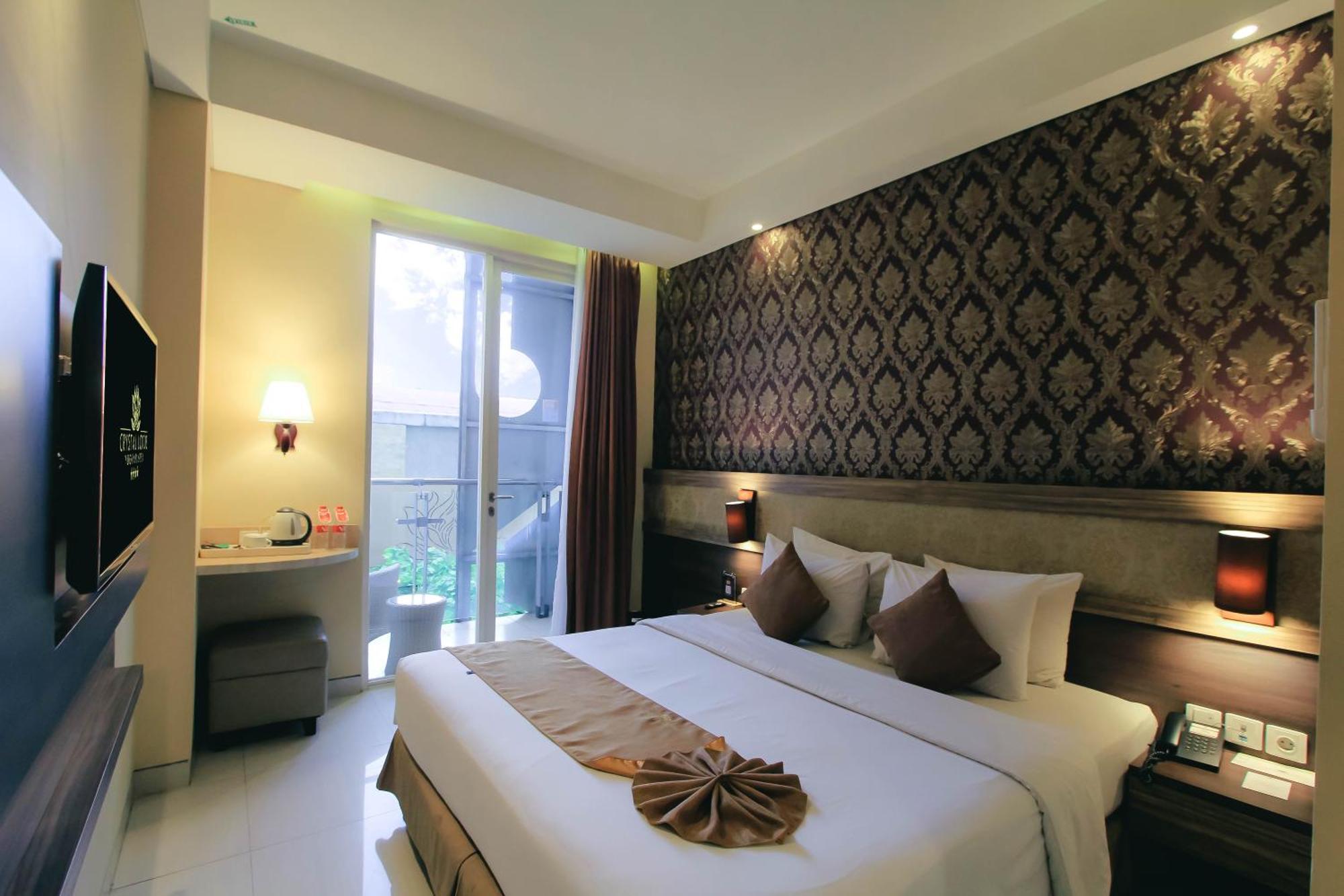 Crystal Lotus Hotel Yogyakarta Melati Exterior photo