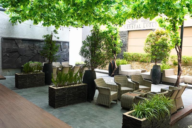 Crystal Lotus Hotel Yogyakarta Melati Exterior photo